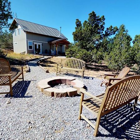The Cedars Country Cottage, Solitude, Amazing Night Skies!! Бландинг Экстерьер фото